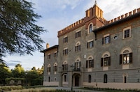 Serene Picturesque Immersive Resorts Image 5