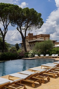 Serene Picturesque Immersive Resorts Image 7