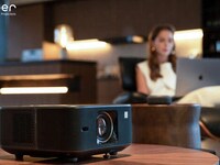 Optimized Cooling Theater Projectors Image 2