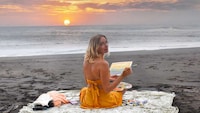 Therapeutic Sunset-Inspired Cards Image 3