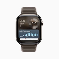 Slender Metallic Smartwatches Image 6