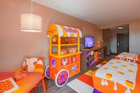 Candy Corn Suites Image 3