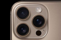 Pro-Grade AI Smartphone Models Image 3