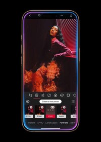 Pro-Grade AI Smartphone Models Image 4