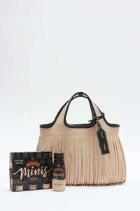 Bottle-Paired Bag Debuts Image 2