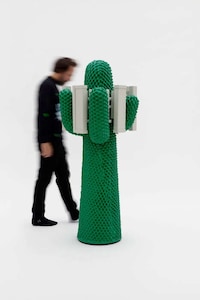 Modern Design-Exploring Art Objects Image 1