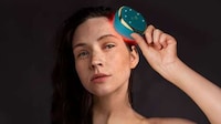 Hair-Strengthening Scalp Massagers Image 2