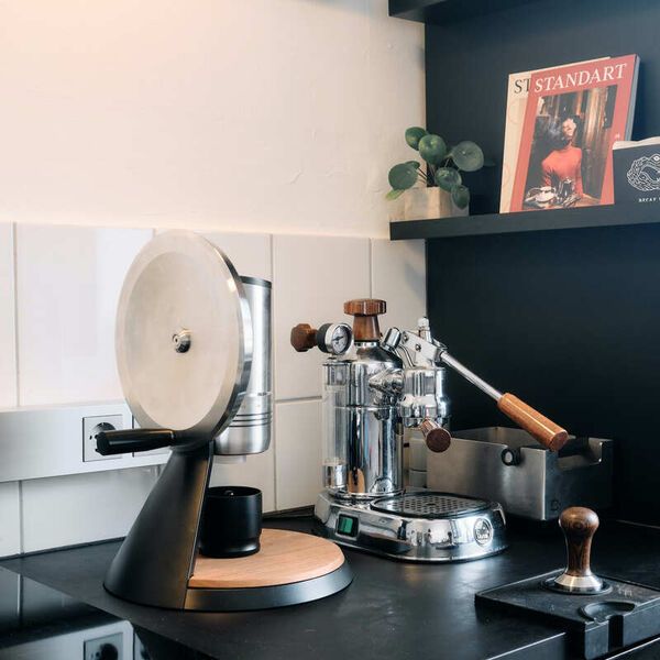 Precision Coffee Grinding Devices