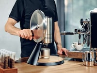 Precision Coffee Grinding Devices Image 3