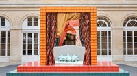 Artful Four-Poster Bed Installations Image 2