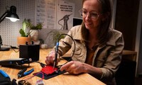 Beginner-Friendly Smart Soldering Irons Image 1