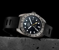Stylish Expedition Timepiece Models Image 3