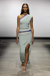 Elegant Family-Dedicated Apparel Image 6