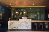 Classically Inspired Localized Hotels Image 3