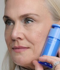 Concentrated Peptide Serums Image 4