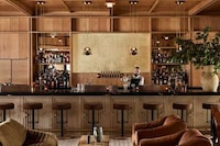 Upscale Mountainous Hotels Image 1