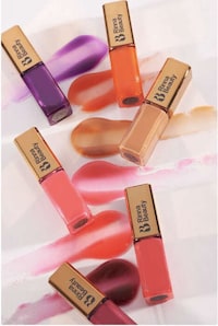 Plumping Lip Oils Image 5