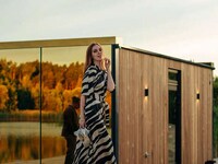 Rectangular Golden Shimmering Homes Image 1