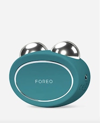 At-Home Facelift Devices Image 3