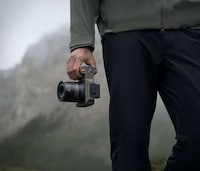 Limited-Edition Mirrorless Cameras Image 7