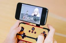 Ergonomic Smartphone Gaming Controllers