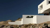 Off-Grid Oceanside Homes Image 5