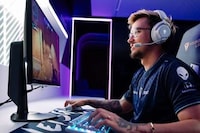 Directional Audio eSports Headsets Image 2