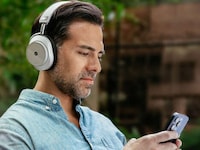 Brainwave-Monitoring Headphones Image 5