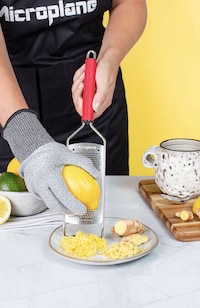 Stylish Kitchen Gadget Lines Image 1