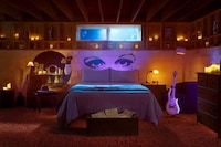 Music-Legend-Inspired Overnight Stays Image 3