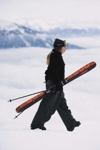 Vintage-Inspired Ski Designs Image 6