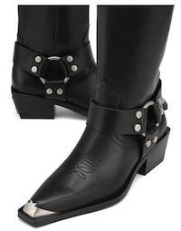 Sleek Western Boots Image 5