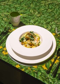 Immersive Tomato Dining Image 6