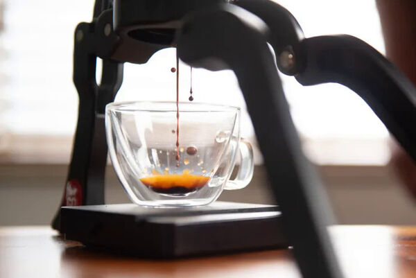 Flexible Pro-Grade Espresso Makers Image 2