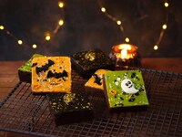 Expansive Spooky Dessert Ranges Image 5