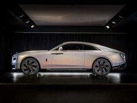 Moon Halo-Inspired Premium Cars Image 1