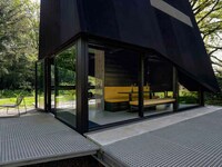 Aircraft-Inspired Retreats Image 3