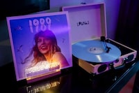 Singer-Songwriter-Inspired Hotel Stays Image 3