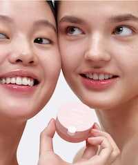 Pre-Aging Lip Solutions Image 6