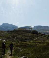 Mountainous Hikers Refuge Image 4