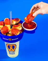 One-Handed Snacking Cups Image 1