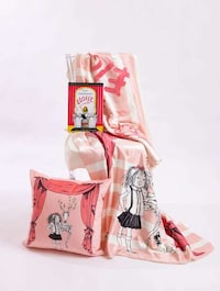 Book-Themed Home Decor Collections Image 7