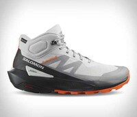 Geometrically Fluid Hiking Shoes Image 2