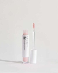 High-End Plumping Lip Treatments Image 1