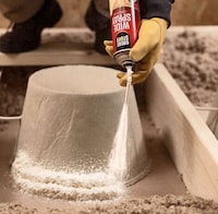 Efficient Foam Sealant Sprays Image 1
