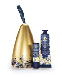Nature-Inspired Holiday Skincare Kits Image 3