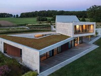 Discreet Architectural Polish Homes Image 3