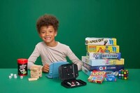 Low-Cost Holiday Retailer Guides