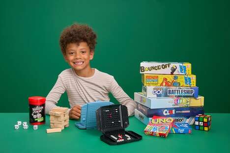 Low-Cost Holiday Retailer Guides