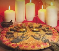 Halloween-Inspired Pizza Menus Image 3